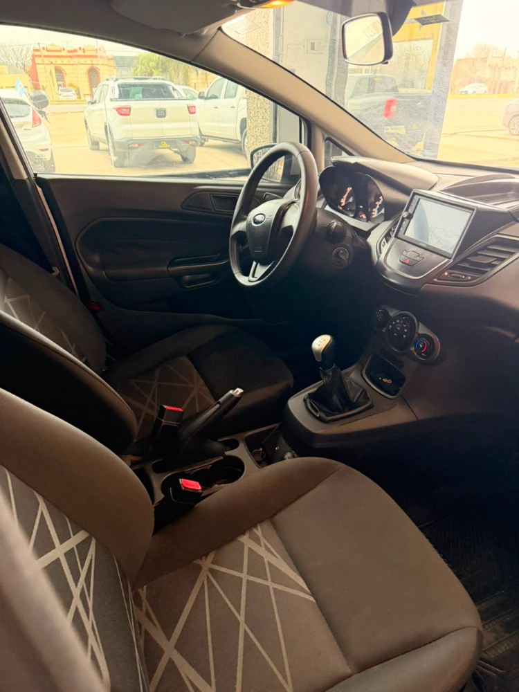 Ford Fiesta S — foto 3